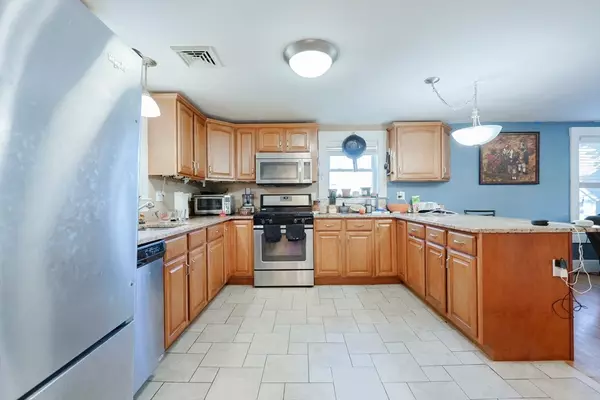 Waltham, MA 02453,10 Naviens Ln #2
