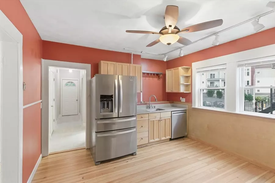 32 Howard St #32, Watertown, MA 02472