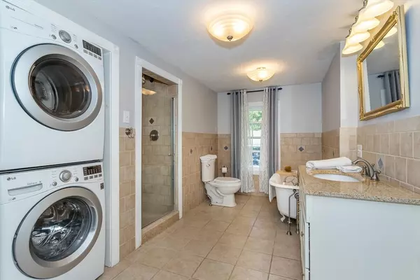 Norton, MA 02766,14 Maplewood Ave