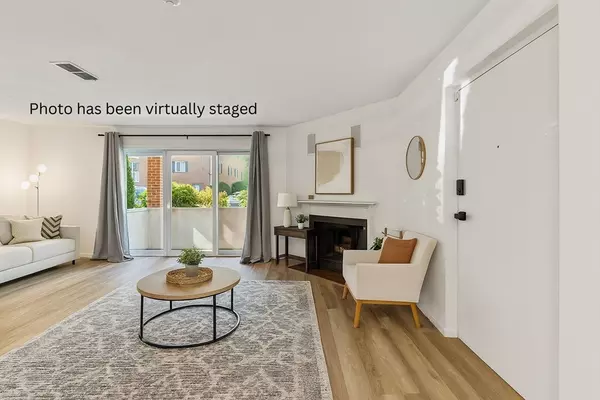 Lexington, MA 02421,5 April #12