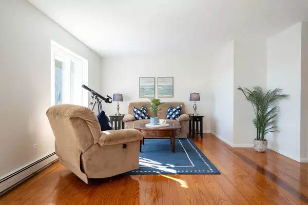 Harwich, MA 02646,364 Lower County Rd