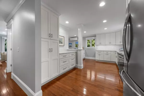 Sandwich, MA 02563,114 Tupper Rd #4B