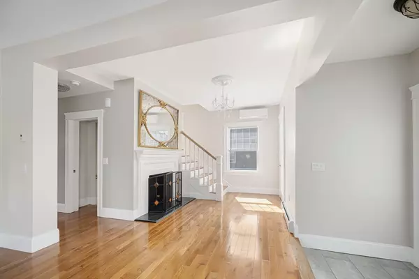 Cranston, RI 02905,88 Wentworth Ave