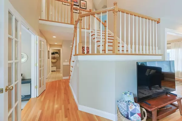 Norton, MA 02766,11 Edgewater Dr #11