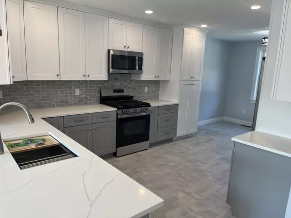 Norton, MA 02766,2D Oak Street #2D