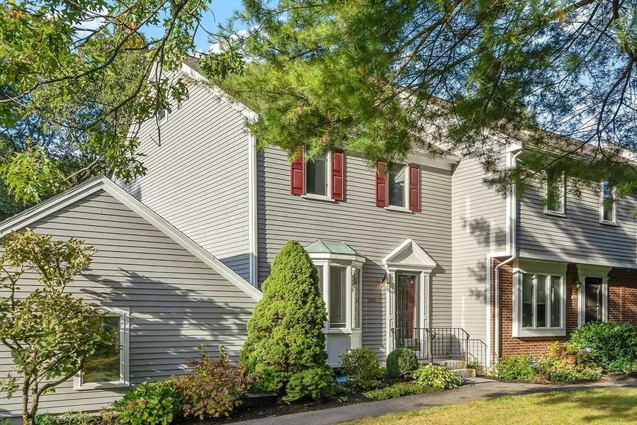 1301 Foxwood Circle #1301, Peabody, MA 01960