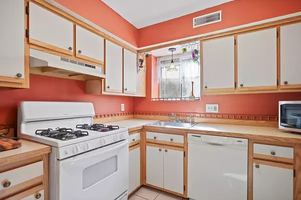 Dracut, MA 01826,100 Merrimack Ave #50