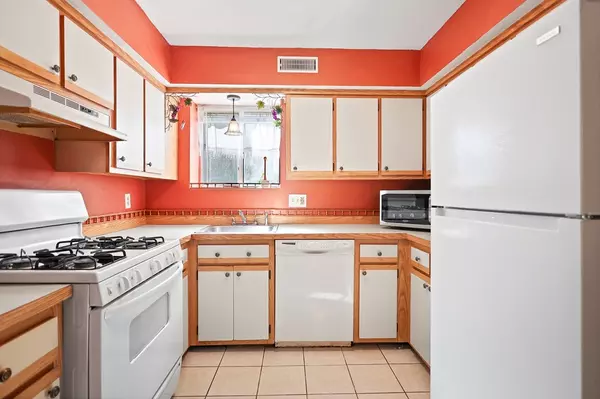 Dracut, MA 01826,100 Merrimack Ave #50