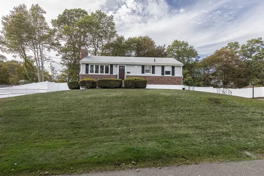 2 Sophia Road, Salem, MA 01970