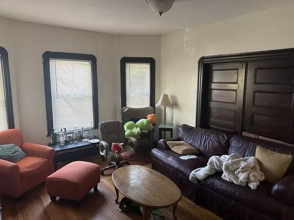 Somerville, MA 02144,139 College Avenue #1