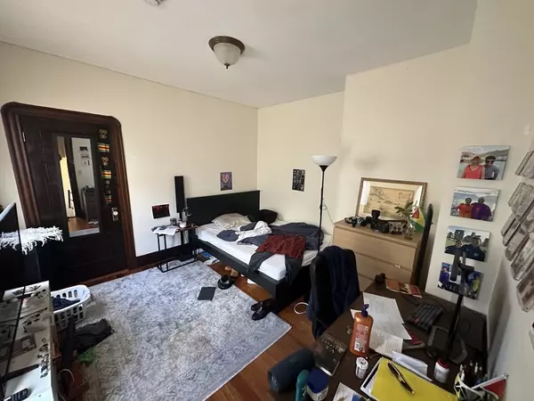 Somerville, MA 02144,139 College Avenue #1
