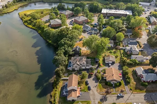 Danvers, MA 01923,7 Riverbank Ave