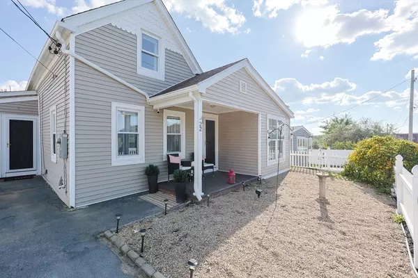 Acushnet, MA 02743,22 Rock Street