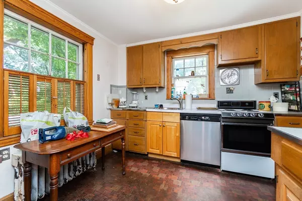 Framingham, MA 01702,108 Warren Rd
