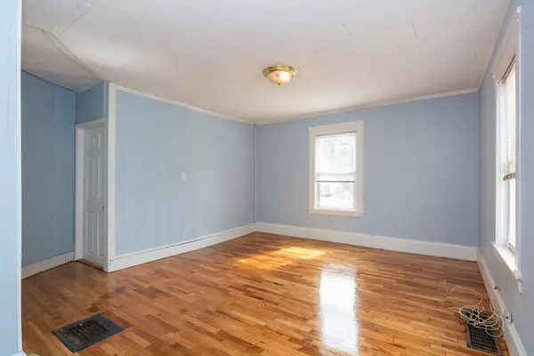 Lynn, MA 01902,17 Collins St