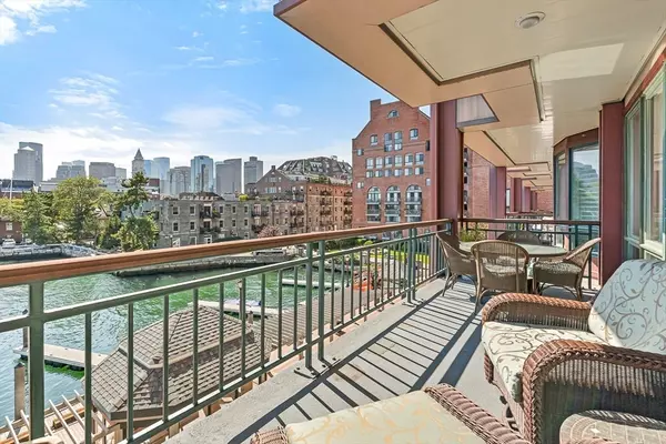 Boston, MA 02109,40 Battery St #305