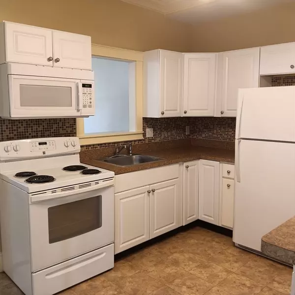 104 1/2 S Main St #C, Middleboro, MA 02346