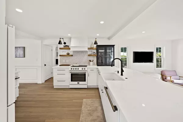 Lexington, MA 02421,5 Leroy Rd