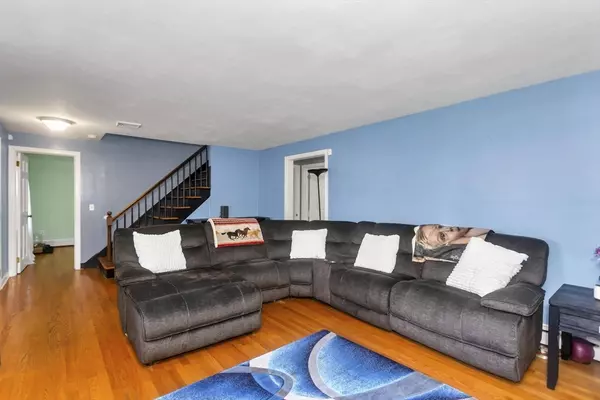 Chicopee, MA 01020,65 Woodlawn St