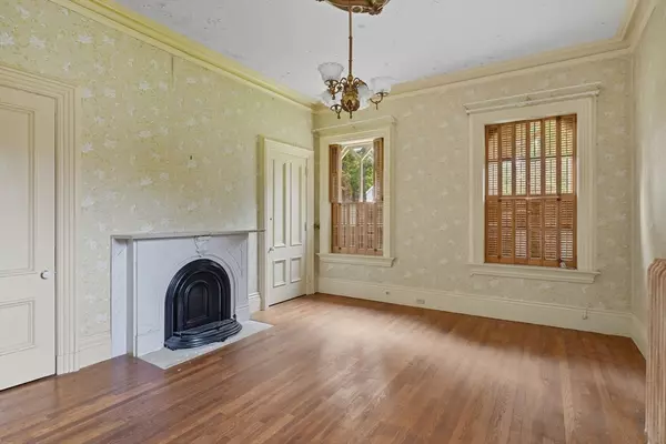 Hatfield, MA 01038,18 Elm St