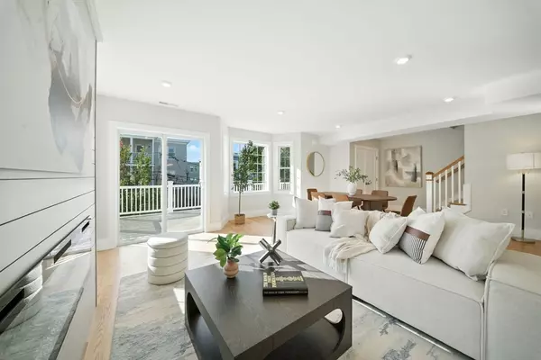Somerville, MA 02145,17 Bond St #2
