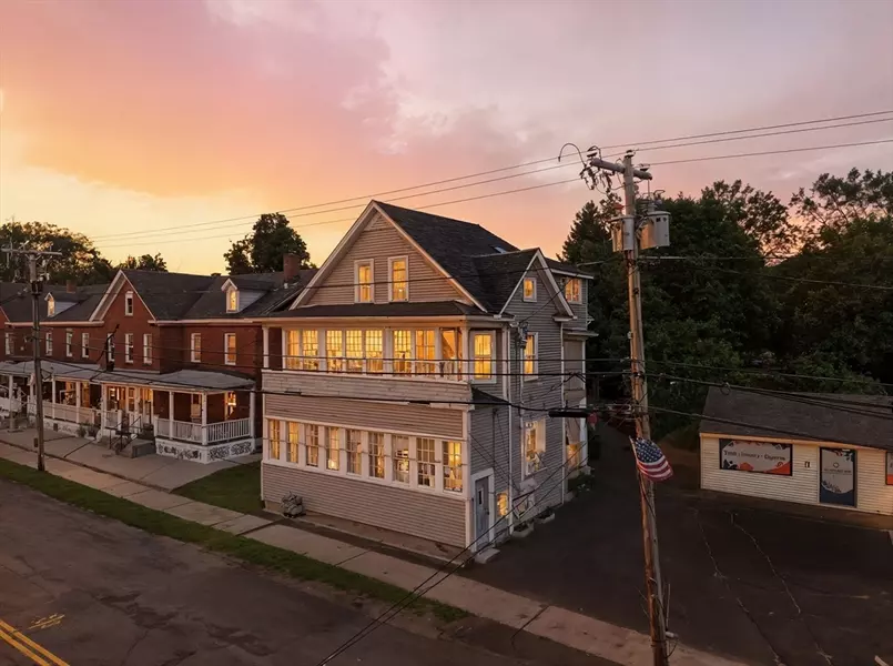 3 Adams St., Easthampton, MA 01027