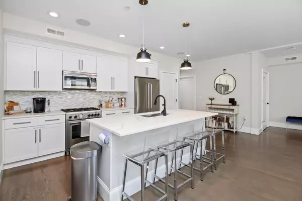 Boston, MA 02122,2 Elm St #3A