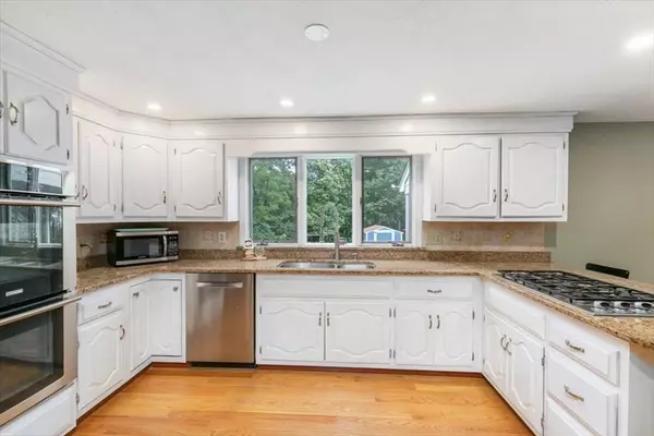 Methuen, MA 01844,15 Argilla Road