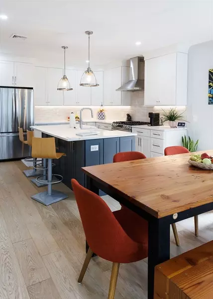 324 Adams #2, Newton, MA 02458