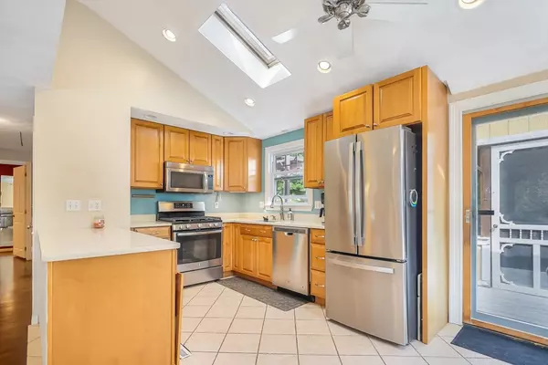 Billerica, MA 01821,31 Harjean Rd