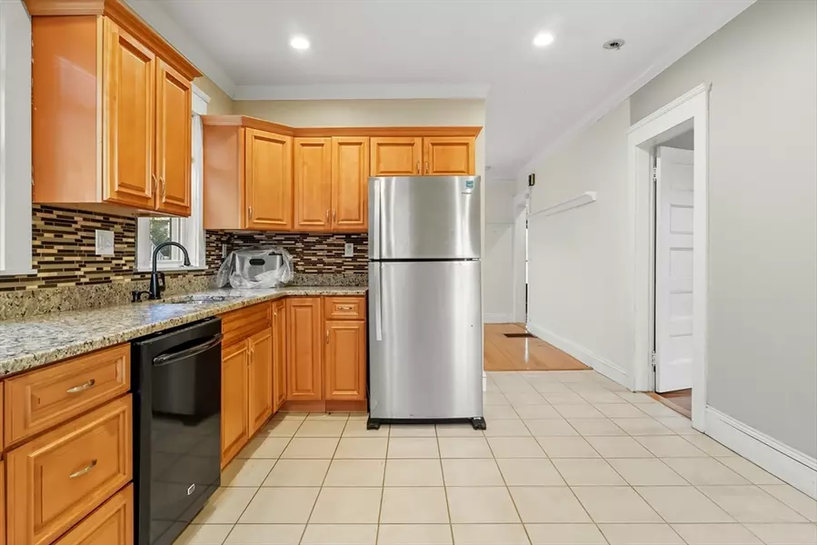32 Walnut St. #32, Arlington, MA 02476
