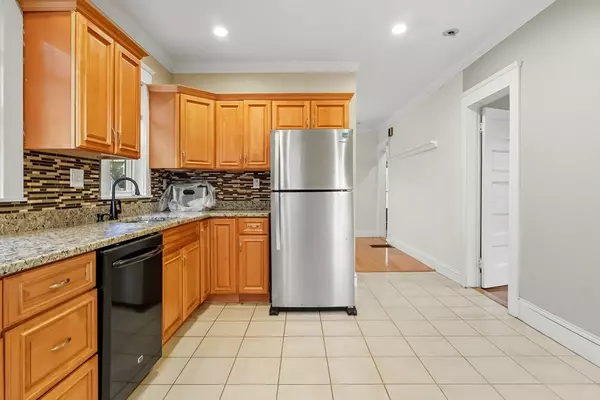 32 Walnut St. #32, Arlington, MA 02476