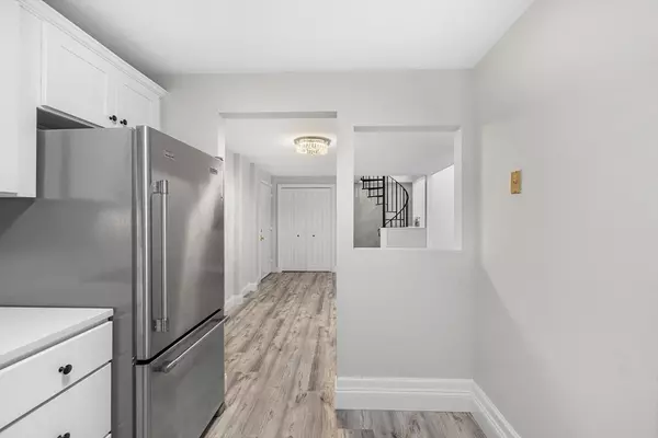 Westborough, MA 01581,153 Milk St #30