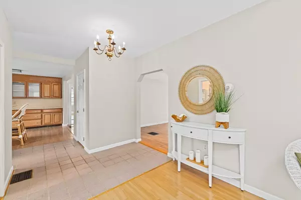 Scituate, MA 02066,1 Hillside Rd