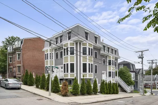 Boston, MA 02119,9 Cedar Street #1R