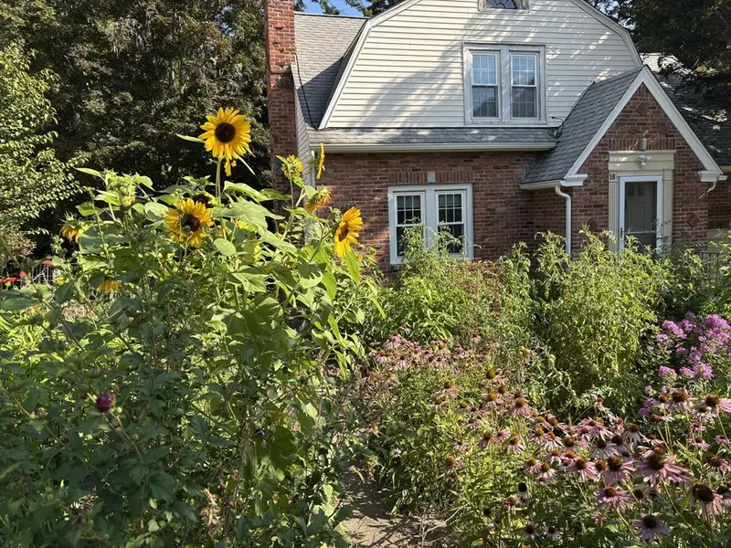 18 Zenith Drive, Worcester, MA 01602