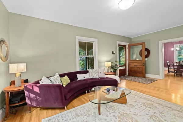Newton, MA 02461,2 Raeburn Terrace