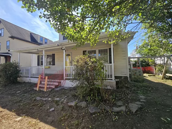 Taunton, MA 02780,1 Everett St