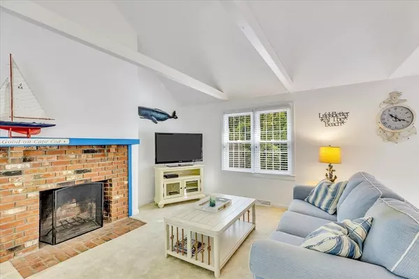 Yarmouth, MA 02675,16 Warren Rd #16