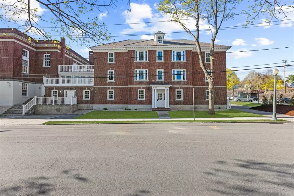 Andover, MA 01810,54 Balmoral St #54