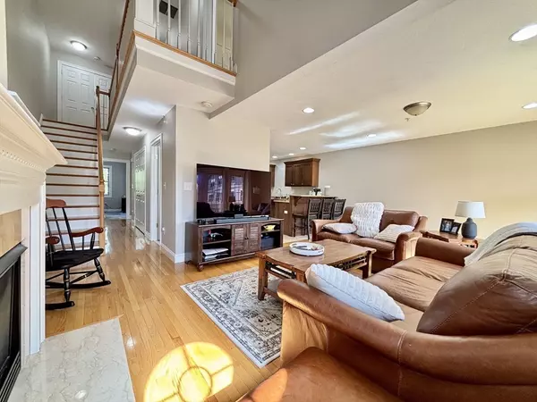 Attleboro, MA 02703,74 West St #18