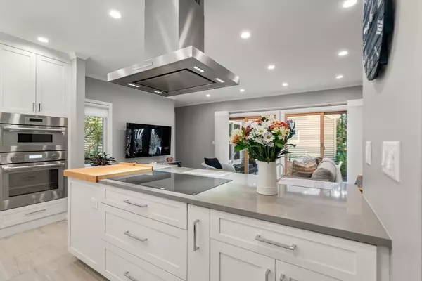 Wayland, MA 01778,9 Christina #9