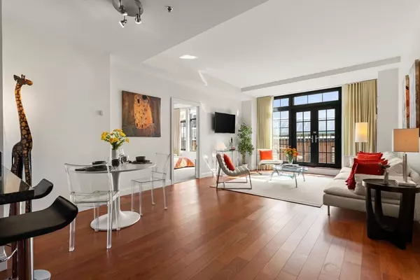 Cambridge, MA 02141,29 Otis St #409