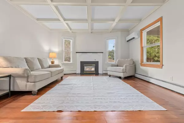 Stoneham, MA 02180,326 William St