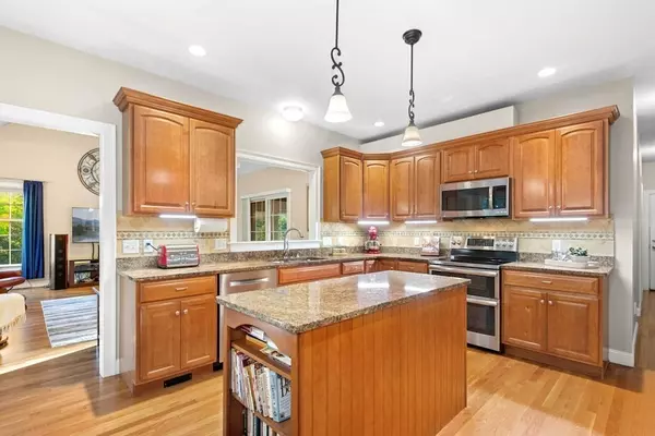 Grafton, MA 01519,19 Cortland Way