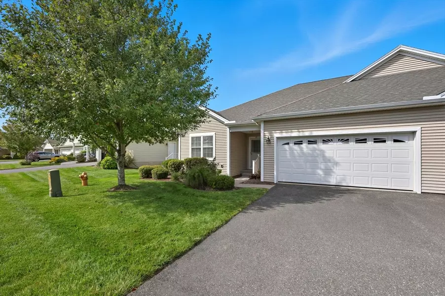 121 Cherry Drive #121, Wilbraham, MA 01095