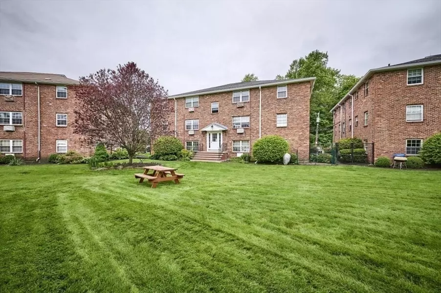 3 Colonial Village Drive #10, Arlington, MA 02476