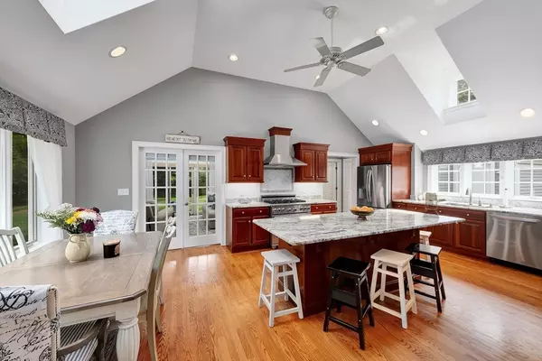 Boxford, MA 01921,179 Washington St