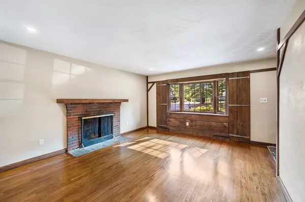 Bellingham, MA 02019,49 Horseshoe Drive