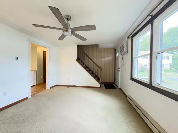 Easthampton, MA 01027,41 South St #17